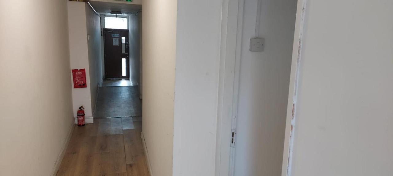 Lovely 3-Bed Apartment In Parkgate 罗瑟勒姆 外观 照片