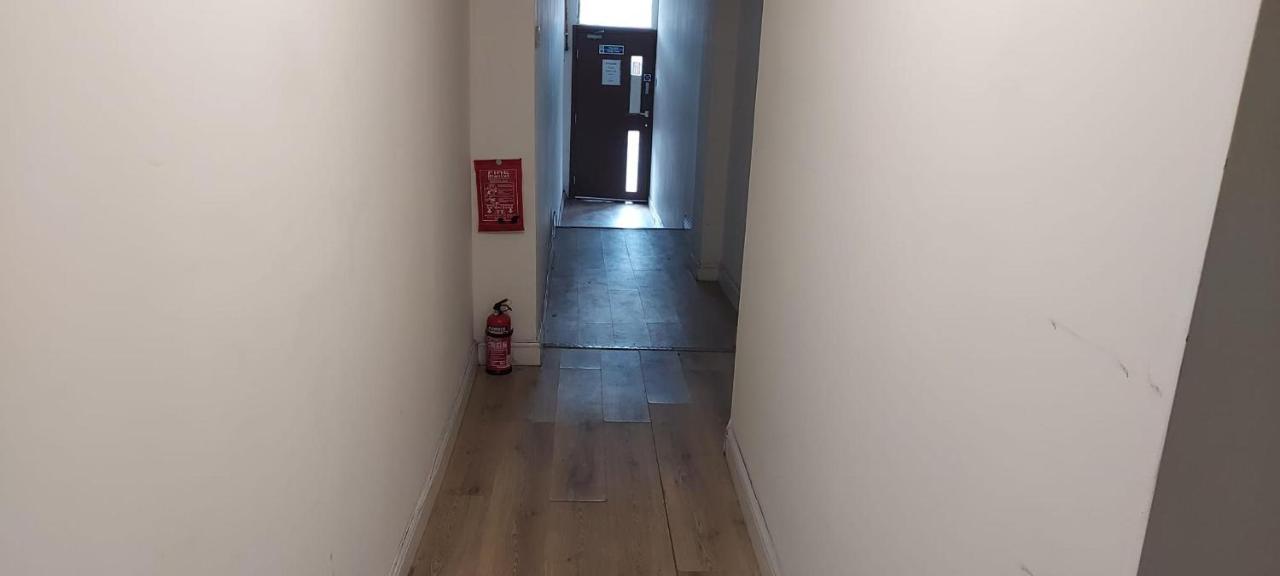 Lovely 3-Bed Apartment In Parkgate 罗瑟勒姆 外观 照片