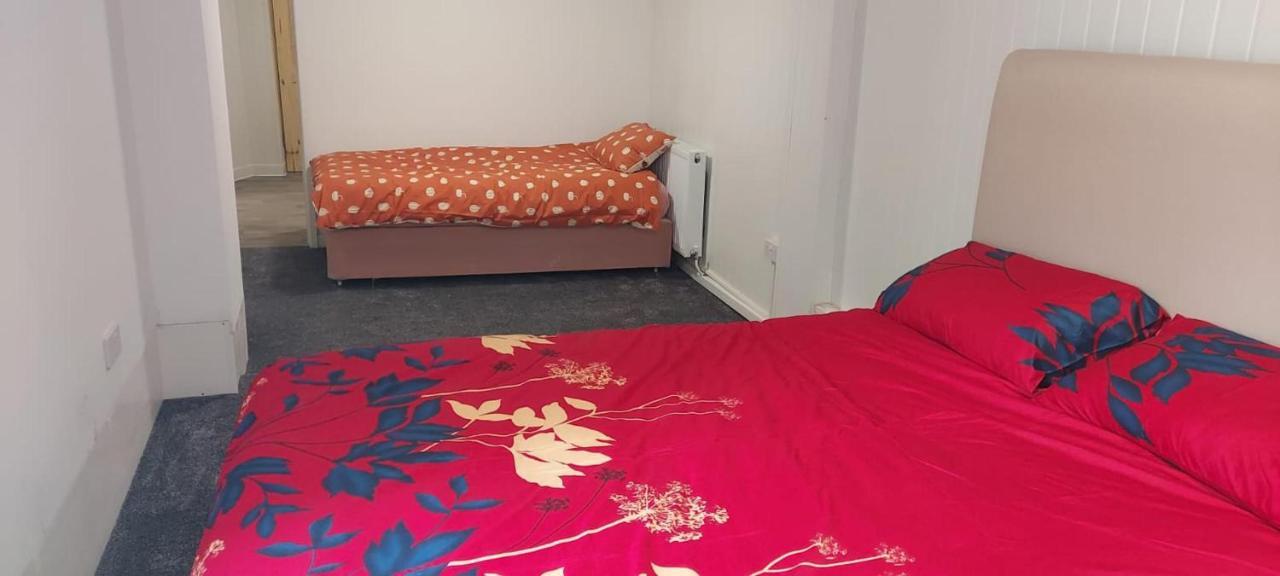 Lovely 3-Bed Apartment In Parkgate 罗瑟勒姆 外观 照片