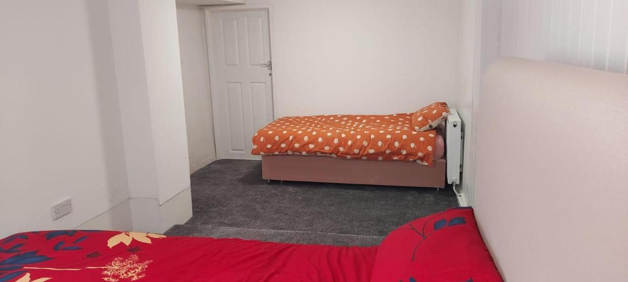 Lovely 3-Bed Apartment In Parkgate 罗瑟勒姆 外观 照片