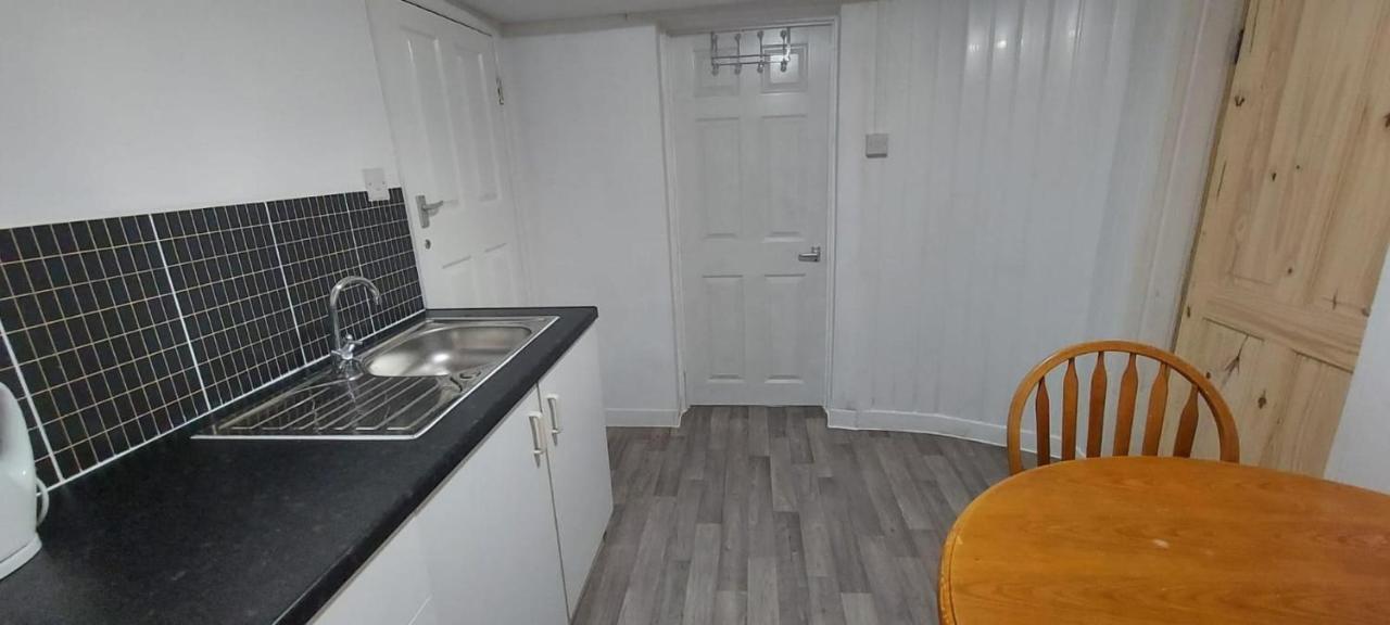 Lovely 3-Bed Apartment In Parkgate 罗瑟勒姆 外观 照片