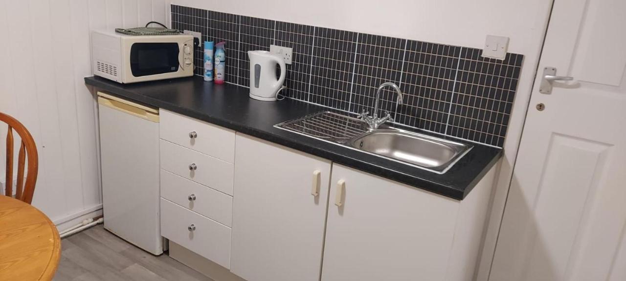 Lovely 3-Bed Apartment In Parkgate 罗瑟勒姆 外观 照片