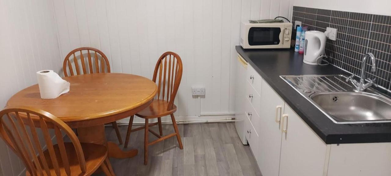 Lovely 3-Bed Apartment In Parkgate 罗瑟勒姆 外观 照片